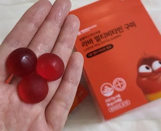 [푸름웰니스] 라바 멀티비타민 구미 36g — 5점을 준 리뷰어가 2022년 3월 올린 사용 사진