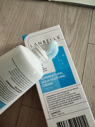 랑벨 수퍼내츄럴 아쿠아 수딩 크림 100ml — 5점을 준 리뷰어가 2022년 7월 올린 사용 사진