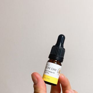 라라로즈데이 시즌2 천연 아로마오일 Y존 케어 속옷향수 이너퍼퓸 5ml  여성의 자존감을 UP시키자 — 5점을 준 리뷰어가 2021년 9월 올린 사용 사진