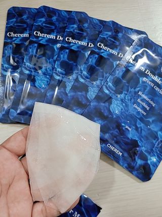체르엠 그린 케비어 더블워터 마스크팩 5매입  2팩 — 5점을 준 리뷰어가 2021년 11월 올린 사용 사진