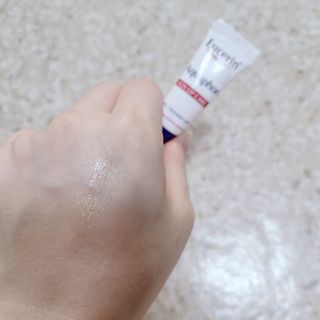 유세린 아쿠아퍼 리페어링 오인트먼트 1개 + 아쿠아퍼 SOS 립 리페어 1개 — 5점을 준 리뷰어가 2022년 2월 올린 사용 사진