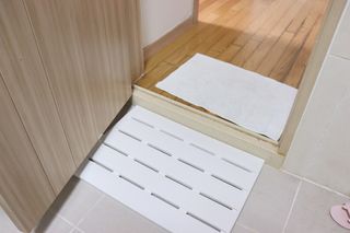 창신리빙 [프랑코 항균 욕실, 변기 발판] 똑똑한 정리 수납 — 5점을 준 리뷰어가 2021년 7월 올린 사용 사진
