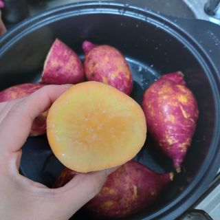 해뜨온 거산 노랑밤고구마 (3,4,5,10 kg) 한입 — 4점을 준 리뷰어가 2021년 10월 올린 사용 사진