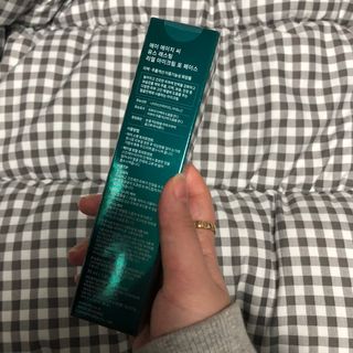 [NEW 탄력유턴 아이크림] AHC 유스 래스팅 리얼 아이크림 포 페이스 — 5점을 준 리뷰어가 2021년 1월 올린 사용 사진