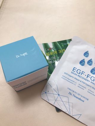 Dr.느루벗 느루벗 모이스쳐 24 크림 — 4.5점을 준 리뷰어가 2021년 2월 올린 사용 사진