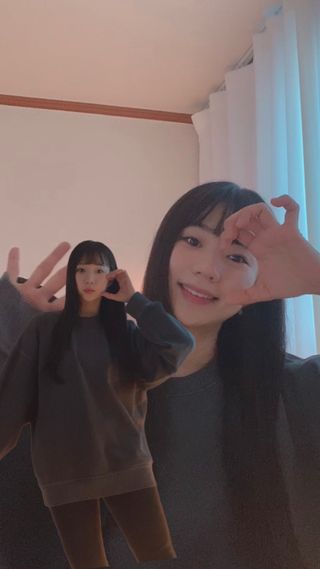 MAPLESYRUPFACTORY 메이플 피그먼트 맨투맨 8.COL — 4.5점을 준 리뷰어가 2022년 12월 올린 사용 사진