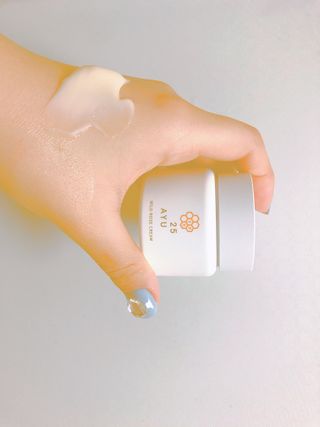 AYU25[아유트웬티파이브]다마스크로즈워터 베이스 천연 수분 촉촉 크림 — 4점을 준 리뷰어가 2021년 4월 올린 사용 사진