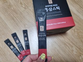 [푸름웰니스] 프리미엄 6년근 홍삼스틱 3mg x 100포 — 5점을 준 리뷰어가 2022년 4월 올린 사용 사진