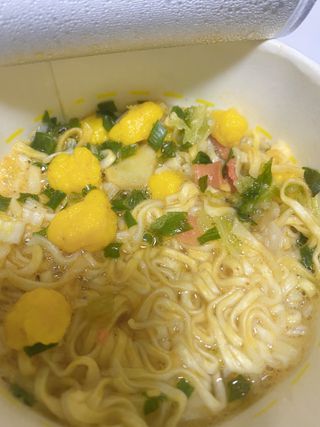 NISSIN 닛신 컵누들  4종 - 씨푸드오리지날, 씨푸드 스파이시, 씨푸드 커리, 씨푸드 XO소스 — 5점을 준 리뷰어가 2022년 3월 올린 사용 사진