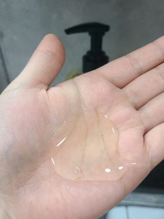 라로지크 X4 스케일링 퍼퓸 샴푸 1,000mℓ — 4.5점을 준 리뷰어가 2021년 12월 올린 사용 사진