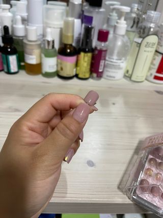 데싱디바 매직프레스 가을신상 숏 스퀘어_3종 중 택1 — 4.5점을 준 리뷰어가 2021년 9월 올린 사용 사진