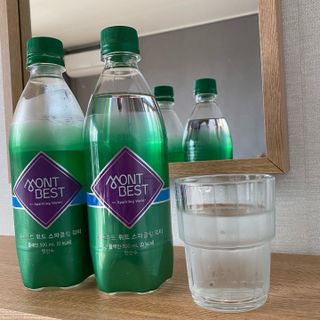 몽베스트 Montbest with Sparkling water Plain 20병 — 5점을 준 리뷰어가 2021년 10월 올린 사용 사진