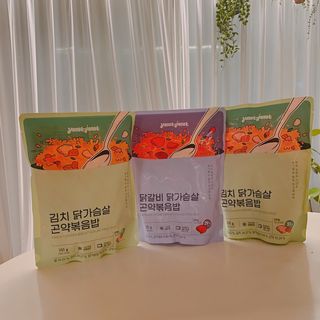 [푸딩팩토리] 요잇조잇 닭갈비 닭가슴살/김치 닭가슴살 곤약볶음밥 2종 (김치볶음밥 2개 닭갈비 볶음밥 1개) — 5점을 준 리뷰어가 2022년 8월 올린 사용 사진
