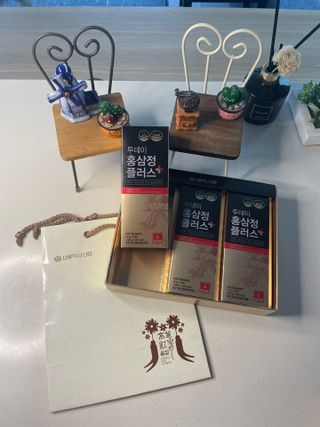 서울약사신협_투데이홍삼정플러스스틱_10g x 30포 — 4.5점을 준 리뷰어가 2021년 7월 올린 사용 사진
