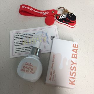 KISSY BAE 키시베이 키시베이 리얼화이트 톤업틴트 — 4.5점을 준 리뷰어가 2021년 7월 올린 사용 사진