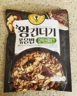 한성기업 무볼레 왕건더기 볶음밥 갈릭스테이크 — 5점을 준 리뷰어가 2021년 10월 올린 사용 사진