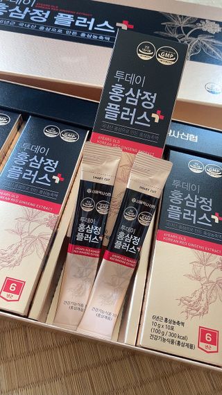 서울약사신협_투데이홍삼정플러스스틱_10g x 60포 — 5점을 준 리뷰어가 2021년 7월 올린 사용 사진