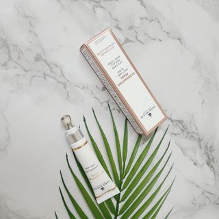 산수시 일루미네이팅 펄 영양 다크서클 스틱 아이 크림 케어 15ml — 5점을 준 리뷰어가 2021년 5월 올린 사용 사진