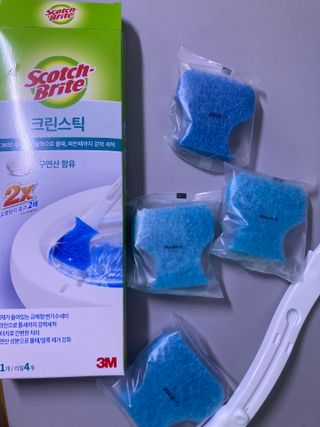[3M] 스카치브라이트 크린스틱 향기톡톡 변기청소 핸들1 + 리필 16개 (라벤더/레몬 중 택1) — 5점을 준 리뷰어가 2024년 7월 올린 사용 사진