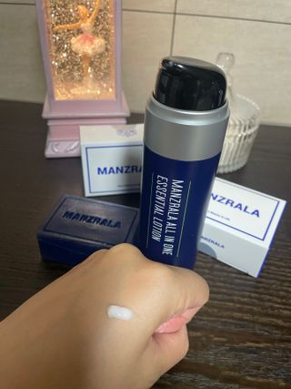 맨즈랄라 라이브캠페인 올인원블루샤워바2개+올인원로션1개 — 5점을 준 리뷰어가 2021년 6월 올린 사용 사진