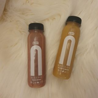 BLENDY'S 핑크 스무디+블론디 스무디 — 5점을 준 리뷰어가 2021년 9월 올린 사용 사진