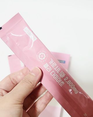 주식회사 얼굴반쪽 [얼굴반쪽 가르시니아 2,800mg] x 14포 1주 젤리 다이어트 보조제 체지방감소 — 5점을 준 리뷰어가 2021년 10월 올린 사용 사진