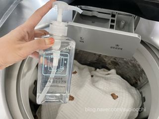 아토컴피 신생아와 반려동물도 사용가능한 고농축 세탁세제 섬유유연제 500ml 세트 (독일 피부과 임상시험 완료) — 5점을 준 리뷰어가 2022년 9월 올린 사용 사진