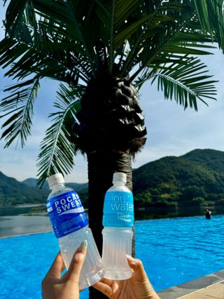 [동아오츠카] 포카리스웨트  500ml PET + 이온워터 500ml PET — 5점을 준 리뷰어가 2025년 7월 올린 사용 사진