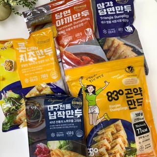 (주)성경순만두 곤약만두.콘치즈만두,삼각당면만두,당면 야끼만두,대구전통 납작만두,떡뽁이 매콤소스,달콤소스 — 5점을 준 리뷰어가 2023년 4월 올린 사용 사진