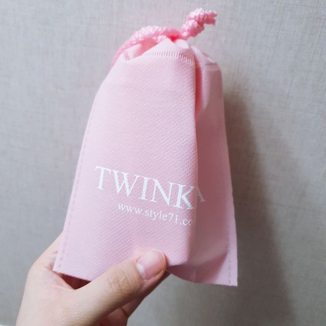 트윙클라 안티링클 샤이닝 멀티밤 리뷰 사진