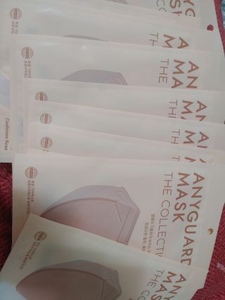 애니가드 셋업마스크 4컬러 각 10매입 [크리미베이지, 캐시미어로즈, 초콜렛브라운, 미드나잇네이비] — 4.5점을 준 리뷰어가 2022년 2월 올린 사용 사진