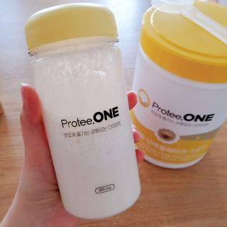 프로티원 단백질쉐이크 곡물맛 2주분 1통+보틀 — 5점을 준 리뷰어가 2021년 3월 올린 사용 사진