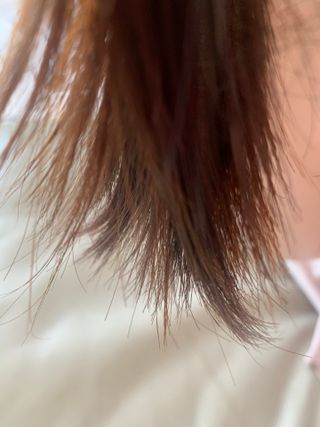 썸헤어 / SUMHAIR 썸헤어 실키 테라피 헤어 에센스 — 5점을 준 리뷰어가 2021년 5월 올린 사용 사진