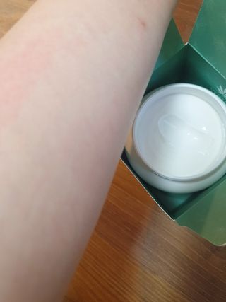 버텍스넘버원 버텍스 넘버원 햄프씨드오일 핸드밤, 바디크림 — 4점을 준 리뷰어가 2022년 3월 올린 사용 사진