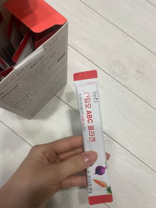 아임오 ABC 콜라겐 젤리 14포 — 5점을 준 리뷰어가 2022년 3월 올린 사용 사진