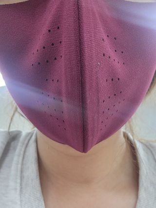 [AVAVE] 어베이브 페이스히트 스포츠 골프 방한 페이스 마스크 — 5점을 준 리뷰어가 2024년 1월 올린 사용 사진