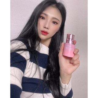 AHC 아우라 시크릿 톤업 벨벳 — 3점을 준 리뷰어가 2021년 5월 올린 사용 사진