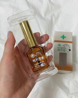 유케어 YOU CARE 문제성 손발톱케어_럭키풋 — 5점을 준 리뷰어가 2022년 10월 올린 사용 사진