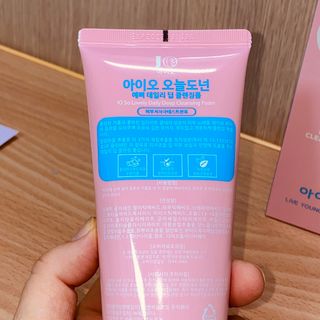 IO 아이오 오늘도 넌 예뻐 - 데일리딥 클렌징폼 — 5점을 준 리뷰어가 2021년 2월 올린 사용 사진