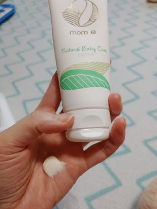 mom e 맘이 내추럴 베이비 케어 크림+바디오일 — 4.5점을 준 리뷰어가 2021년 1월 올린 사용 사진
