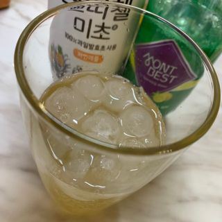 몽베스트 Montbest with Sparkling water Lemon OR Lime 20병(랜덤) — 5점을 준 리뷰어가 2021년 12월 올린 사용 사진