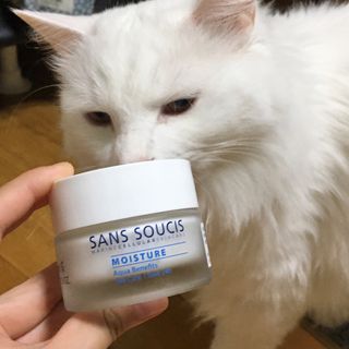 산수시 아쿠아 베네핏 24h 수부지 물광 속건조 수분크림 50ml — 5점을 준 리뷰어가 2021년 7월 올린 사용 사진