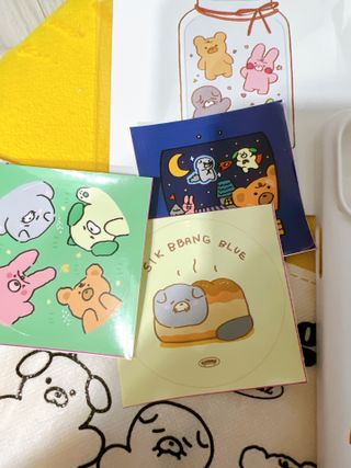 글루미즈 유기견후원 케이스 — 4점을 준 리뷰어가 2022년 8월 올린 사용 사진