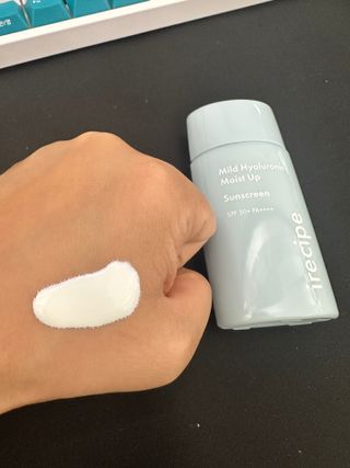 아이레시피 마일드 히알루로닉 모이스트 업 선스크린 SPF50+ PA++++ — 5점을 준 리뷰어가 2023년 6월 올린 사용 사진