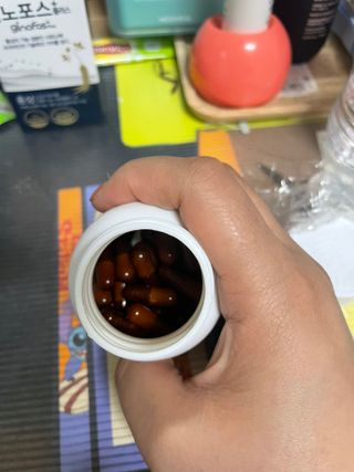 프리마인 홍삼의 강력한 에너지, 이제는 흡수율을 높인 최첨단 캡슐로 간편하게 초고속 충전하세요. — 5점을 준 리뷰어가 2022년 9월 올린 사용 사진