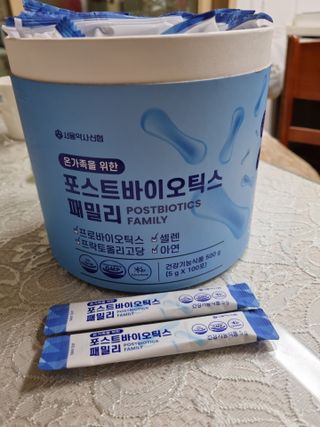 서울약사신협_포스트바이오틱스패밀리_5g x 100포 — 5점을 준 리뷰어가 2021년 3월 올린 사용 사진