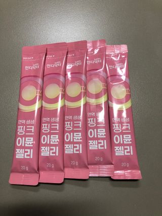 인디닥터 면역 생생 핑크 이뮨 젤리 + 타이탄 BCAA 프로틴 젤리스틱 — 5점을 준 리뷰어가 2022년 6월 올린 사용 사진