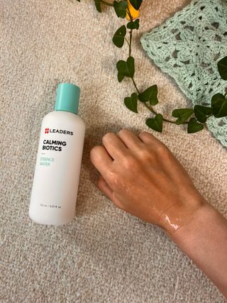 리더스코스메틱 리더스 카밍 바이오틱스 #1등 진정 기획세트 [에센스 워터150ml + 크림 마스크80ml] — 4.5점을 준 리뷰어가 2022년 9월 올린 사용 사진