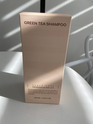 프리마인 더이상 뻣뻣하고 효과없는 탈모샴푸는 NO. 근본부터 케어하는 셀베이스 그린티샴푸(500ml) — 5점을 준 리뷰어가 2023년 1월 올린 사용 사진