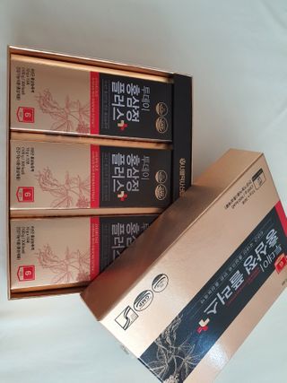 서울약사신협_투데이홍삼정플러스스틱_10g x 30포 — 5점을 준 리뷰어가 2021년 2월 올린 사용 사진